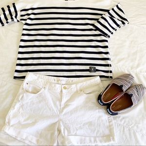 ✨HP✨Tommy Hilfiger Over-Sized Back Zip Top